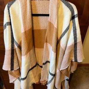 Women’s blanket scarf